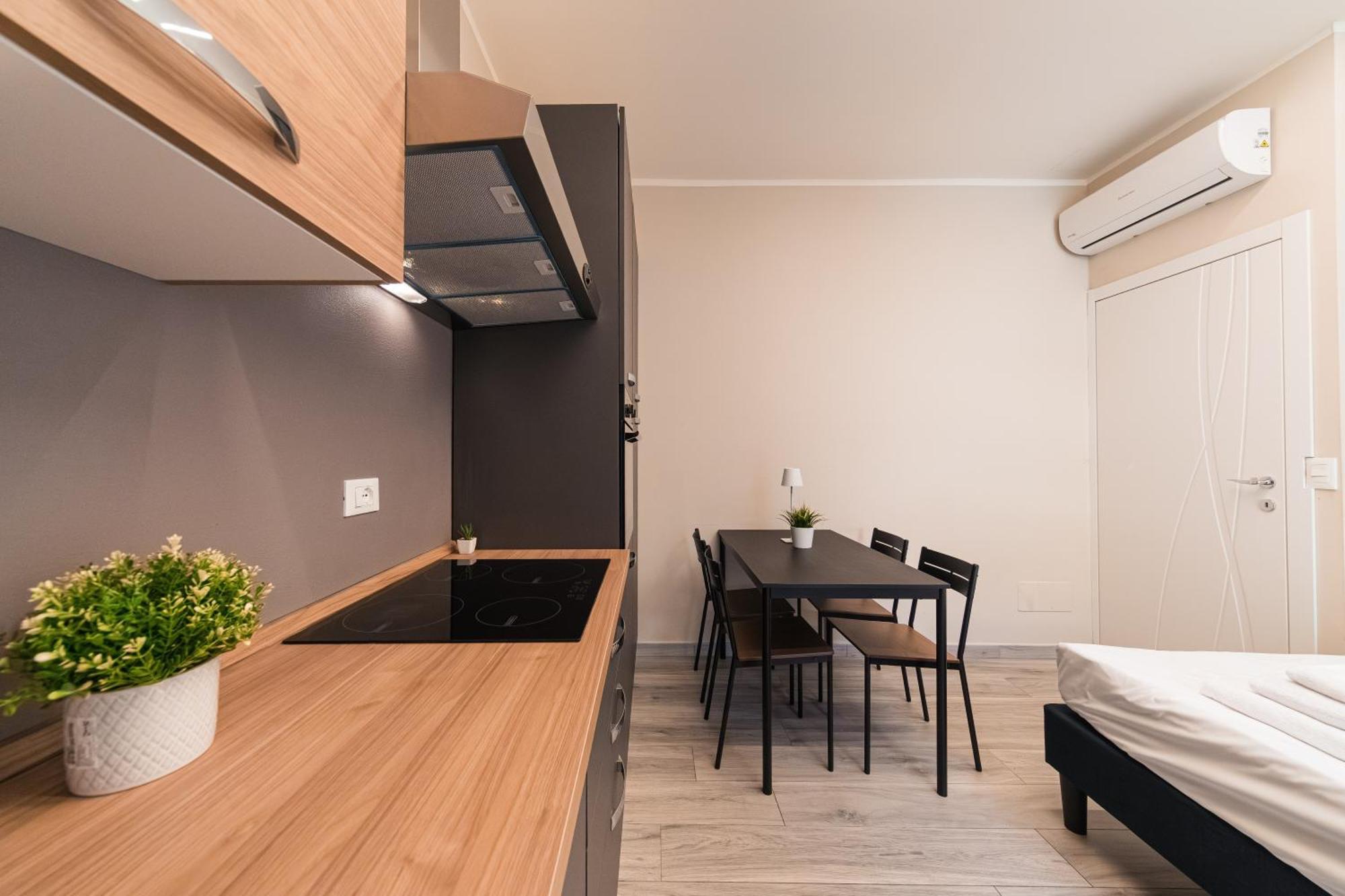 Dall'Arca Suites Bologna Station - Center - Fiera Екстериор снимка