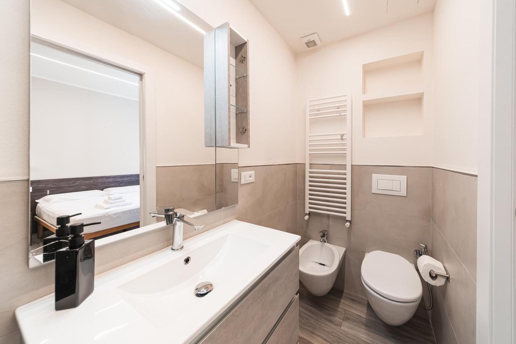 Dall'Arca Suites Bologna Station - Center - Fiera Екстериор снимка