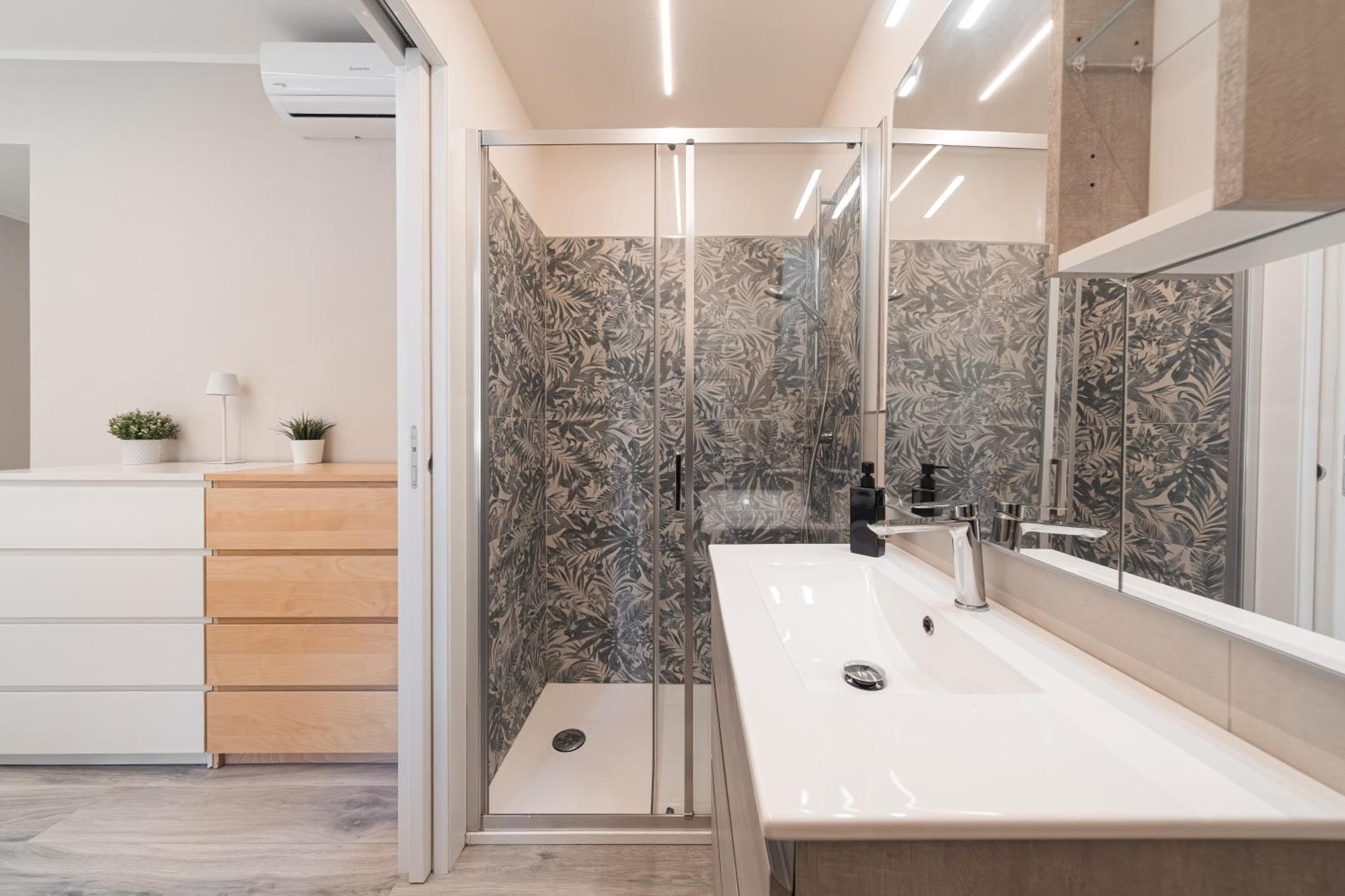 Dall'Arca Suites Bologna Station - Center - Fiera Екстериор снимка