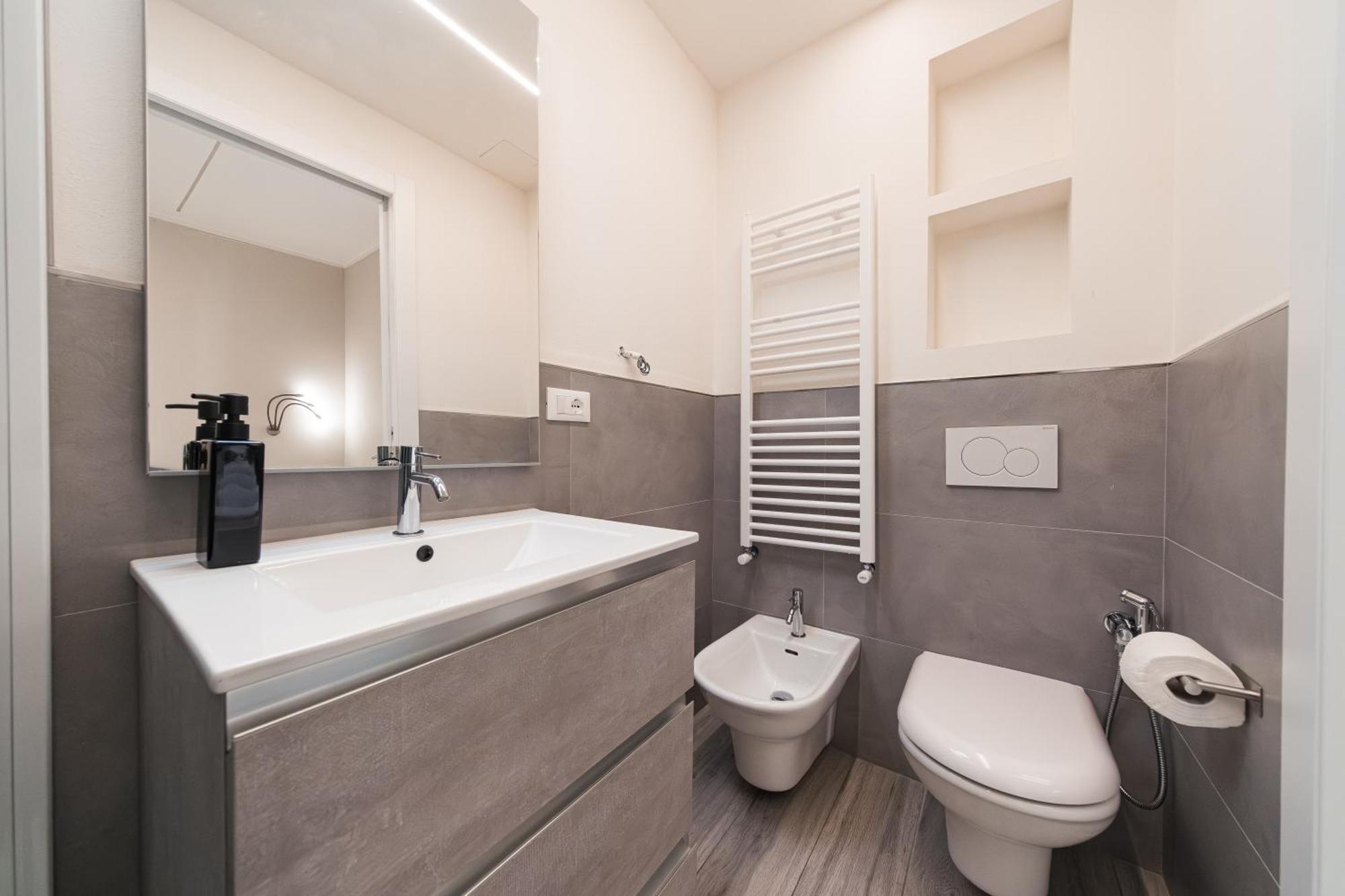 Dall'Arca Suites Bologna Station - Center - Fiera Екстериор снимка
